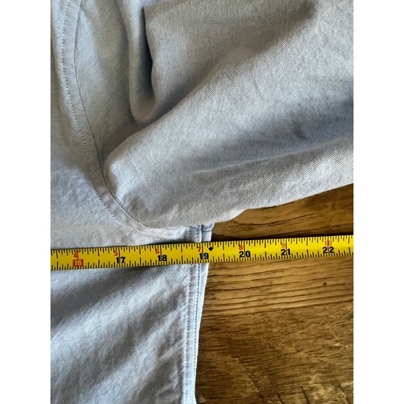 Vineyard Vines Boys Light Blue Button Up 
Shirt Size 16 Long Sleeve Basic - Picture 7 of 9